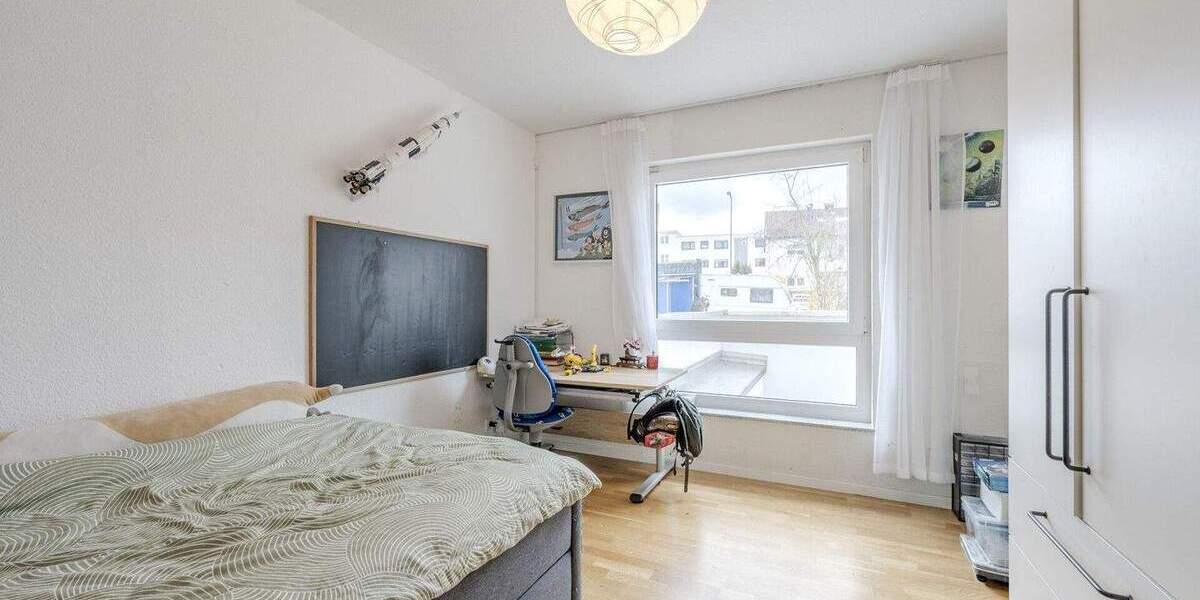 Etagenwohnung Stuttgart / Hofen Hofen - 4 Zimmer, 100 m&sup2;, 629.000&euro; | Angebot:25880200