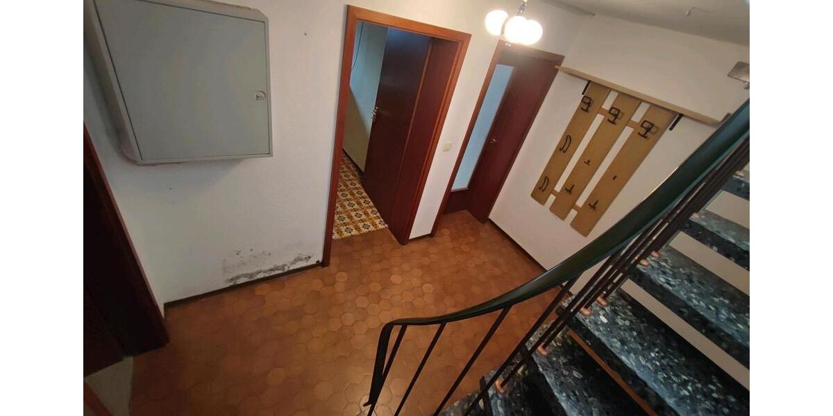 Doppelhaushälfte Leonberg - 6 Zimmer, 146 m&sup2;, 549.000&euro; | Angebot:26030088