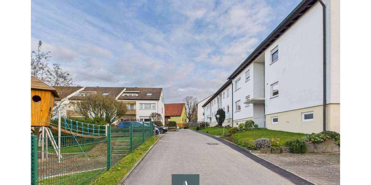 Etagenwohnung Marbach am Neckar - 4 Zimmer, 94 m&sup2;, 299.000&euro; | Angebot:23811017