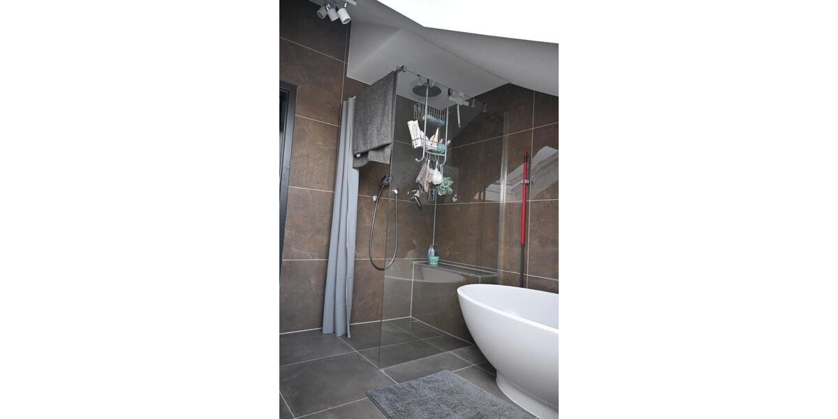 Maisonettenwohnung Ludwigsburg Hoheneck - 4.5 Zimmer, 130 m&sup2;, 550.000&euro; | Angebot:27088378