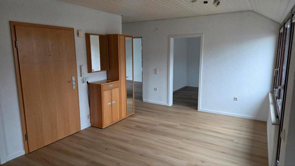 Dachgeschoßwohnung Vaihingen an der Enz - 3.5 Zimmer, 105 m&sup2;, 1.300&euro; | Angebot:24315128
