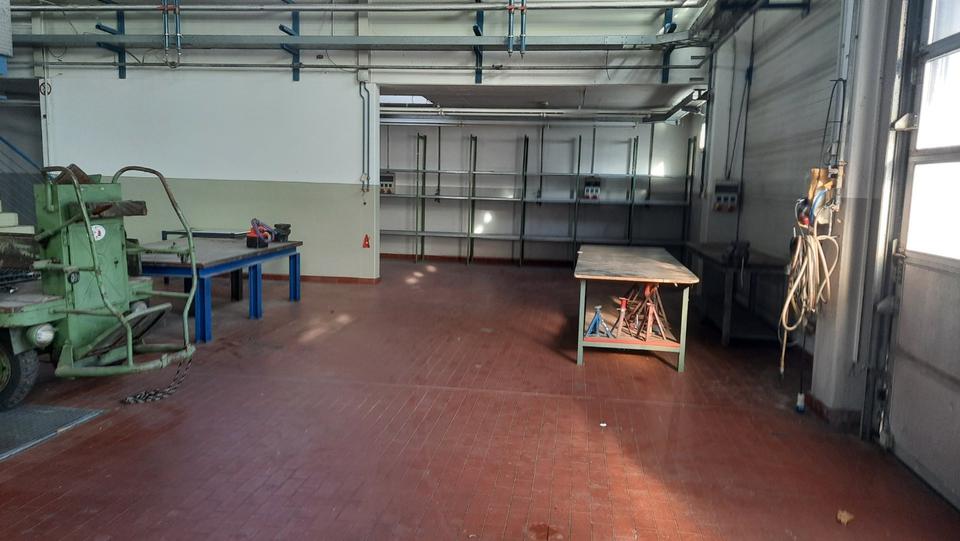 Gewerbeobjekt Esslingen am Neckar Pliensauvorstadt - 3.800&euro; | Angebot:20975435