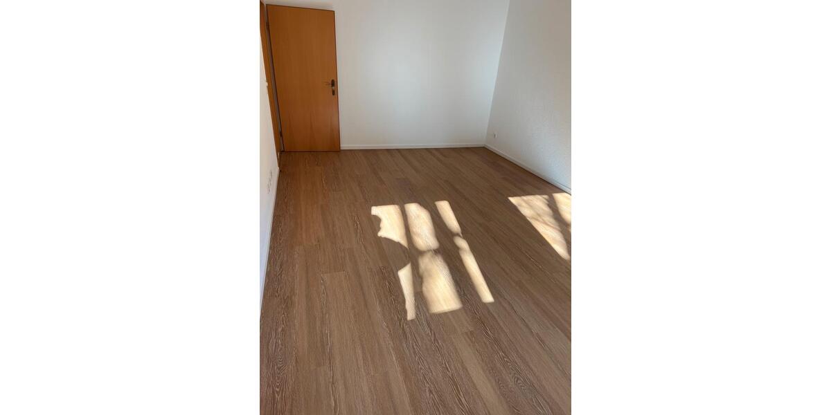 Erdgeschoßwohnung Stuttgart Stuttgart-West - 3 Zimmer, 77 m&sup2;, 1.400&euro; | Angebot:25408335