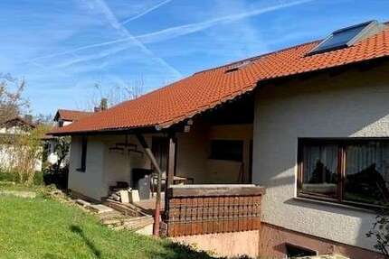 Haus Bissingen - 8 Zimmer, 224 m&sup2;, 559.000&euro; | Angebot:25198360