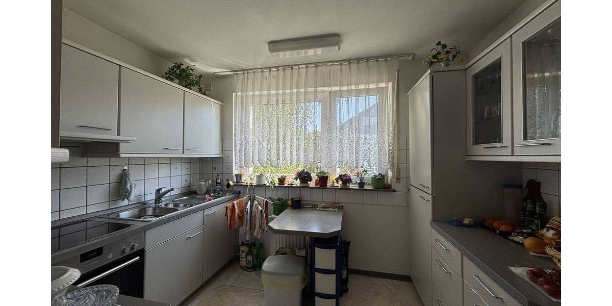 Etagenwohnung Ludwigsburg Ost - 3 Zimmer, 71 m&sup2;, 850&euro; | Angebot:26806850