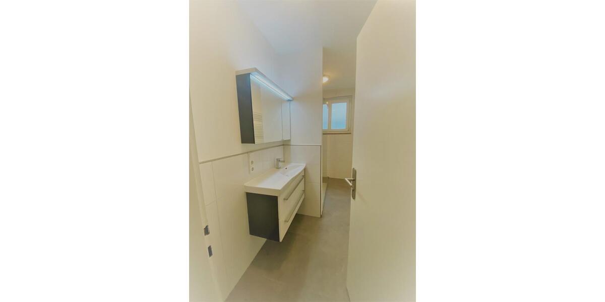 Hochparterre Fellbach Oeffingen - 5.5 Zimmer, 112 m&sup2;, 1.930&euro; | Angebot:25883026