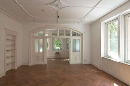 Wohnung Stuttgart Lehen - 6 Zimmer, 230 m&sup2;, 2.300&euro; | Angebot:27702886