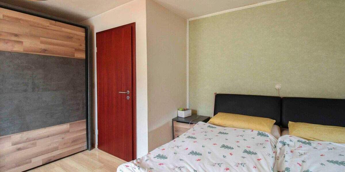 Etagenwohnung Schorndorf - 4 Zimmer, 81 m&sup2;, 265.000&euro; | Angebot:25747391