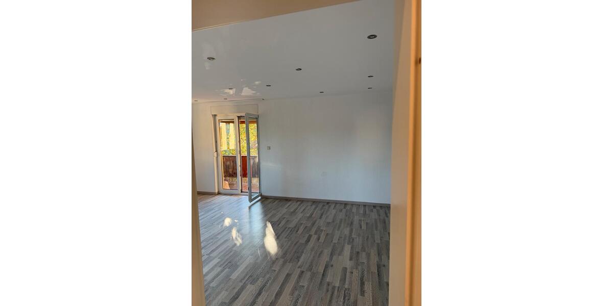 Etagenwohnung Renningen - 3 Zimmer, 75 m&sup2;, 1.200&euro; | Angebot:27605975