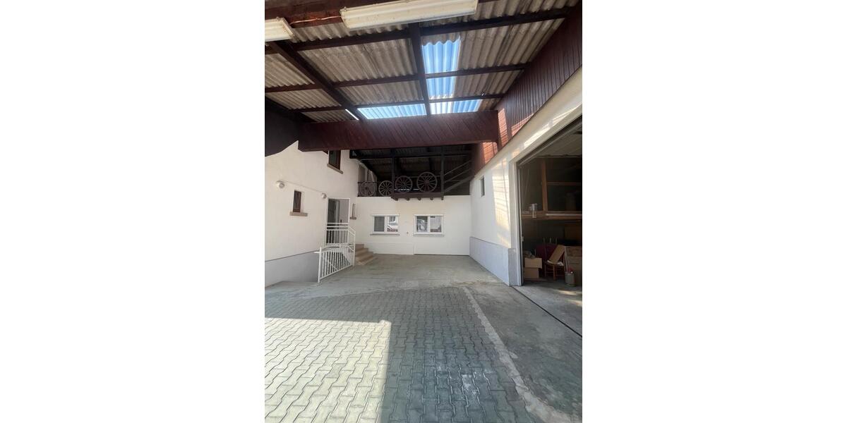 Einfamilienhaus Neckarwestheim - 9 Zimmer, 216 m&sup2;, 699.000&euro; | Angebot:27096900