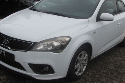 Kia pro ceed / ProCeed 305.600 km 2.390 &euro; Kirchheim unter Teck 73230