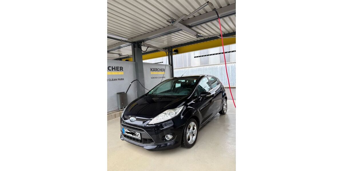Ford Fiesta 245.000 km 2.500 &euro; Unterensingen 72669