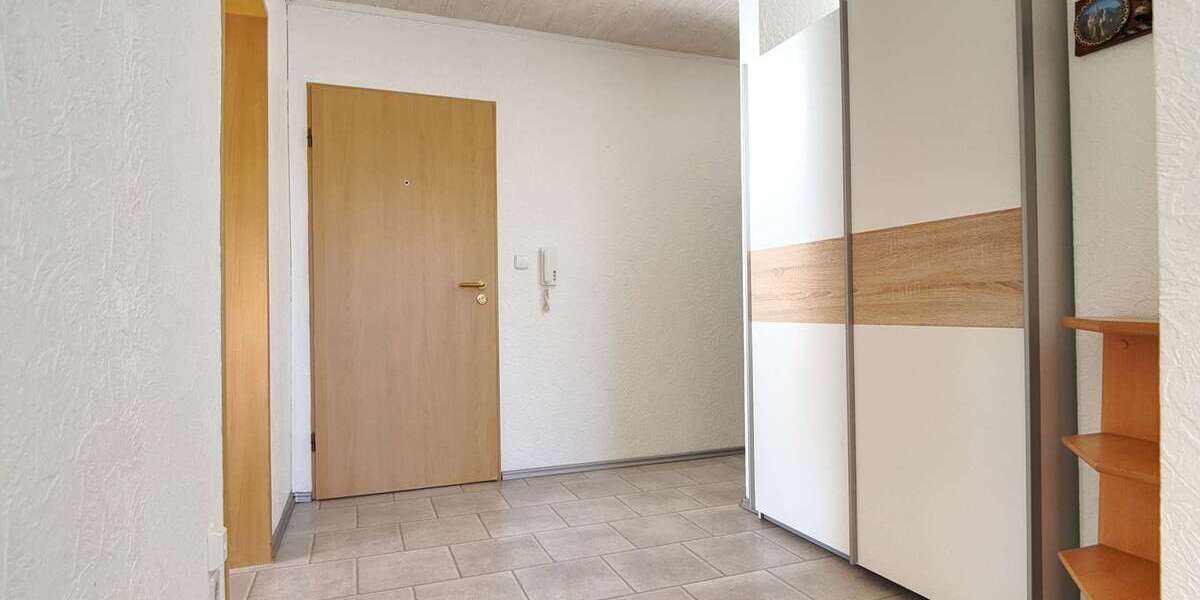 Etagenwohnung Backnang - 3 Zimmer, 77 m&sup2;, 205.000&euro; | Angebot:25636203
