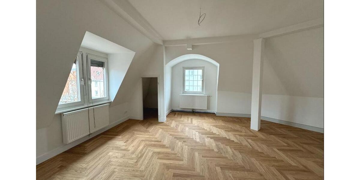 Etagenwohnung Esslingen am Neckar - 4 Zimmer, 97 m&sup2;, 1.490&euro; | Angebot:24943148