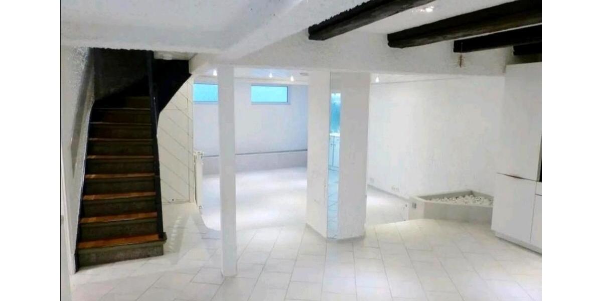 Einfamilienhaus Fellbach Oeffingen - 6 Zimmer, 143 m&sup2;, 380.000&euro; | Angebot:26103798