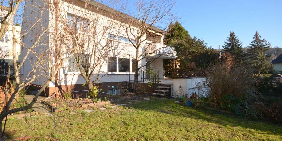 Einfamilienhaus Leonberg - 7 Zimmer, 235 m&sup2;, 749.000&euro; | Angebot:25723480