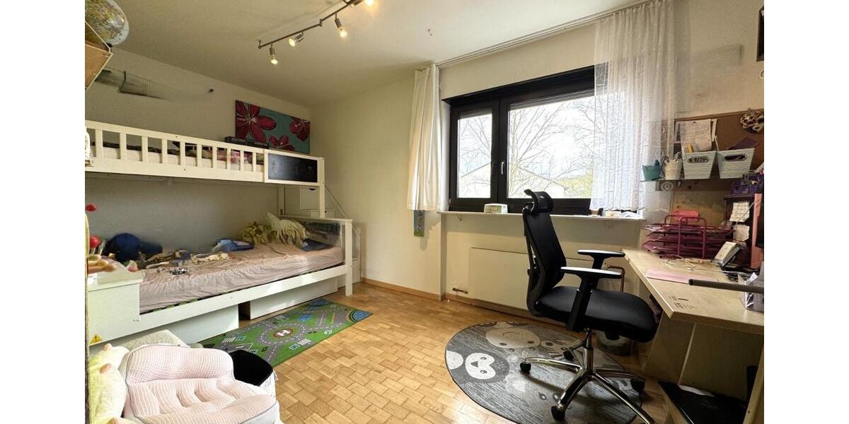 Etagenwohnung Leonberg - 3.5 Zimmer, 91 m&sup2;, 1.250&euro; | Angebot:25974630