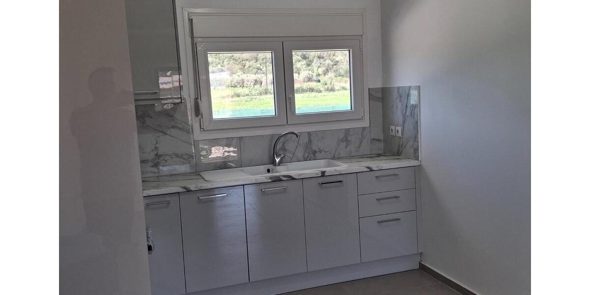 Mehrfamilienhaus, Wohnhaus Stuttgart Luginsland - 4 Zimmer, 120 m&sup2;, 179.000&euro; | Angebot:25902737