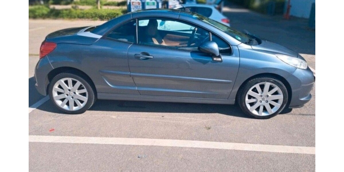 Peugeot 207 CC 107.800 km 4.500 &euro; Filderstadt 70794