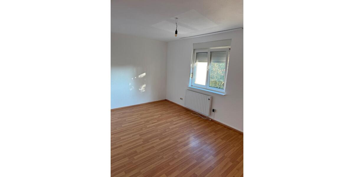 Etagenwohnung Renningen - 3 Zimmer, 75 m&sup2;, 1.200&euro; | Angebot:27605975