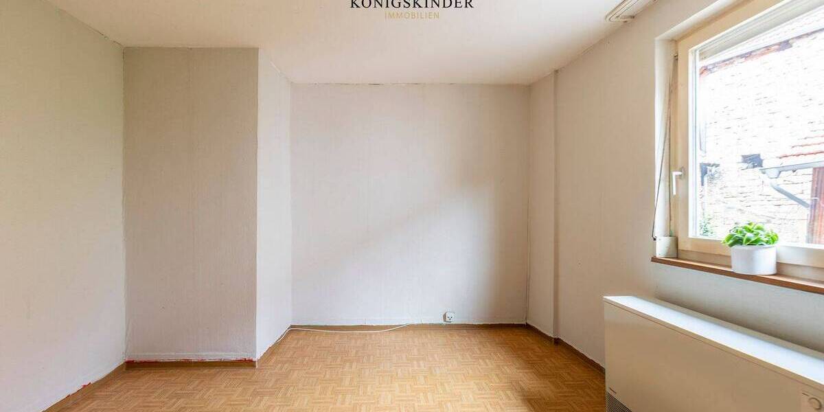 Mehrfamilienhaus, Wohnhaus Hessigheim - 6 Zimmer, 133 m&sup2;, 325.000&euro; | Angebot:25671690