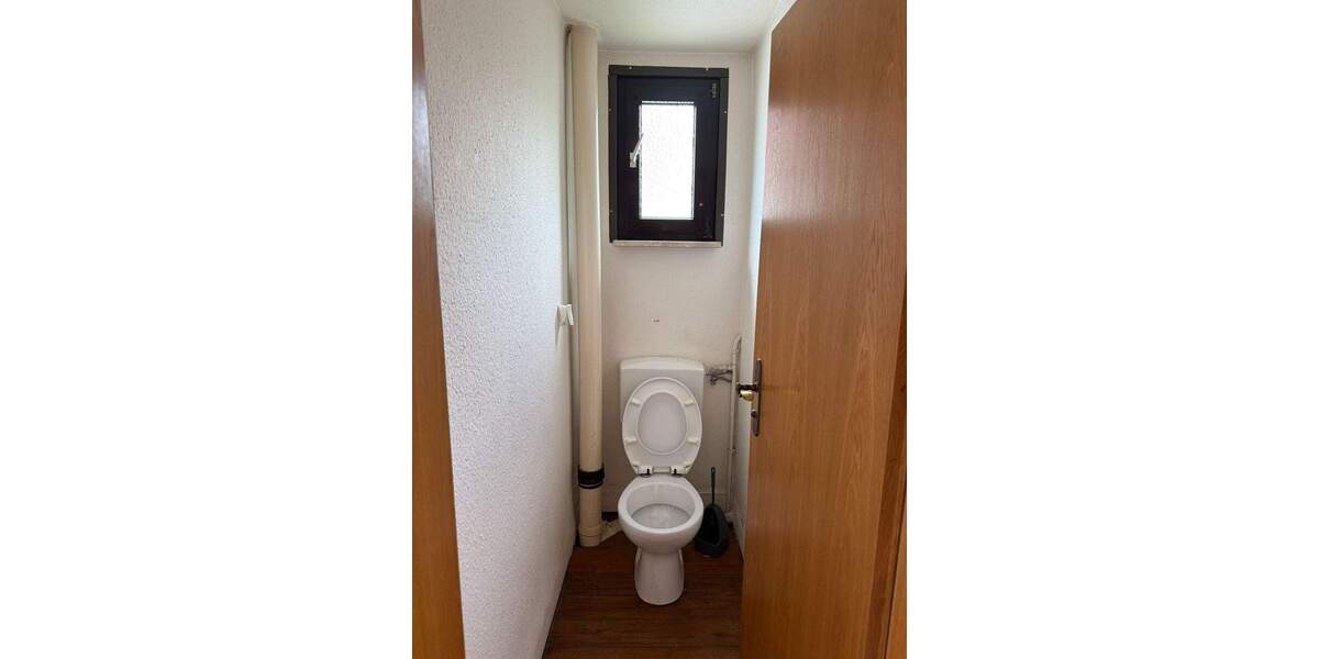 Mehrfamilienhaus, Wohnhaus Stuttgart Stammheim - 7 Zimmer, 135 m&sup2;, 585.000&euro; | Angebot:25704057