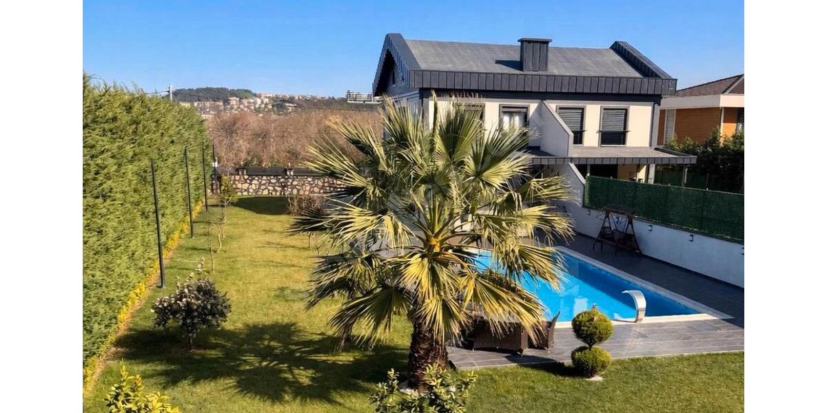 Villa Leutenbach - 6 Zimmer, 326 m&sup2;, 900.000&euro; | Angebot:26004827