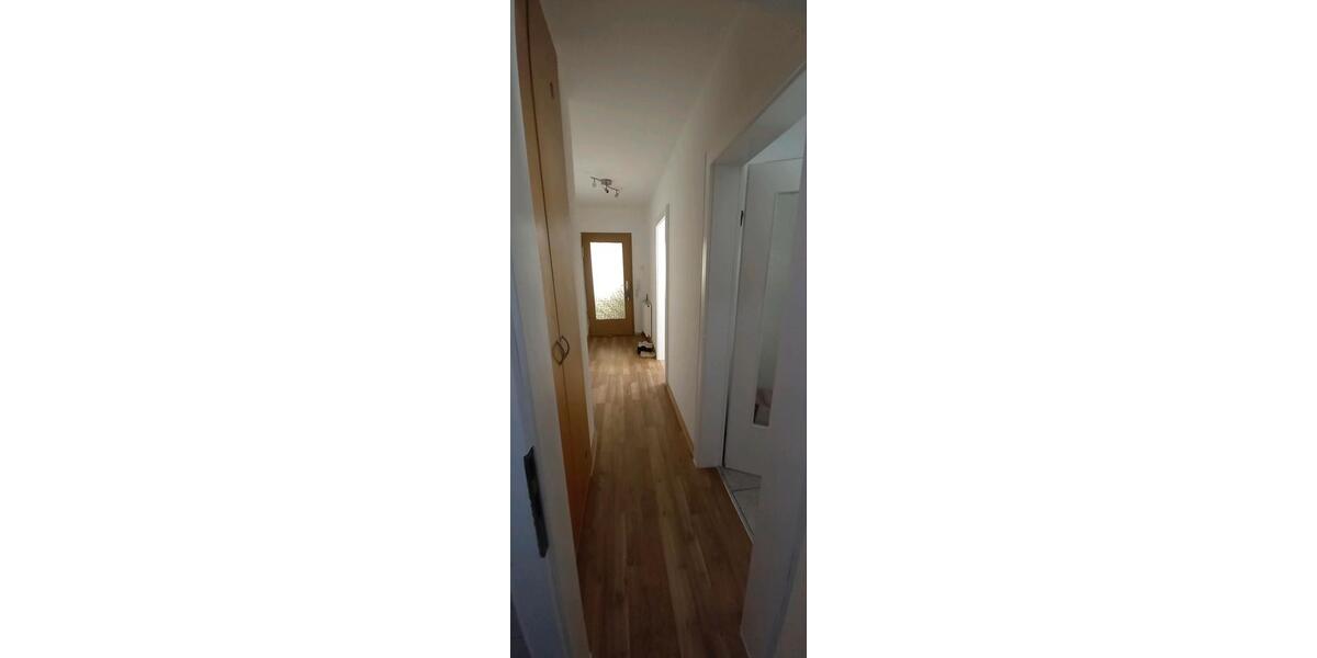 Dachgeschoßwohnung Stuttgart Feuerbach - 1 Zimmer, 38 m&sup2;, 900&euro; | Angebot:26592017