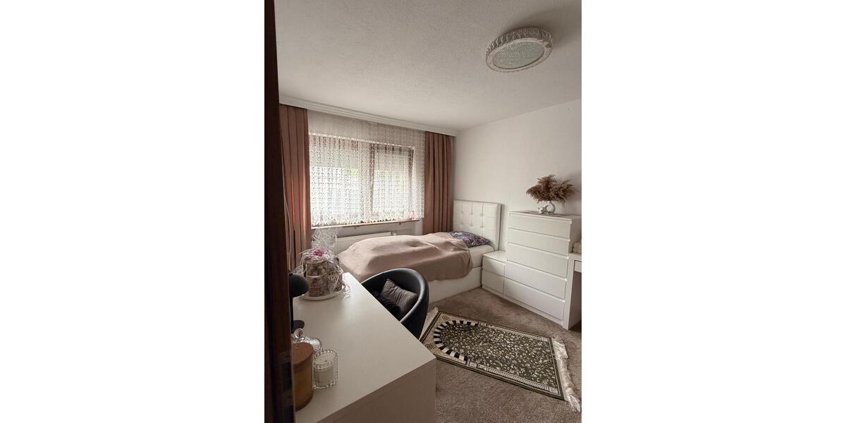 Reihenhaus Stuttgart Hedelfingen - 7 Zimmer, 125 m&sup2;, 699.000&euro; | Angebot:26187006