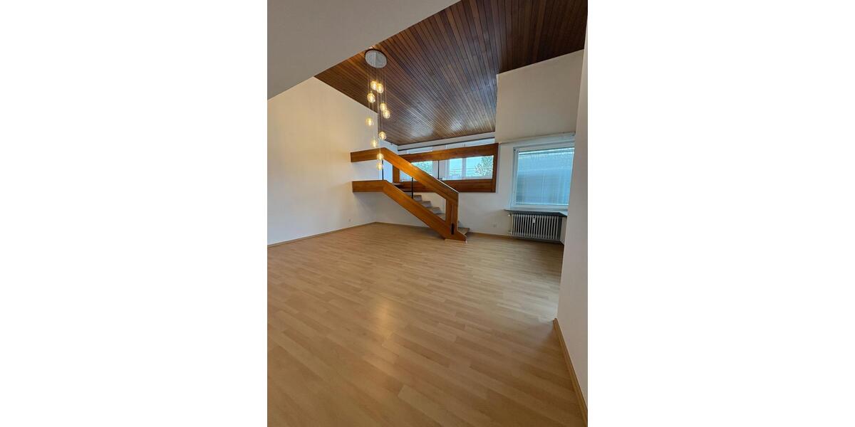 Einfamilienhaus Backnang - 3.5 Zimmer, 119 m&sup2;, 1.320&euro; | Angebot:25380390