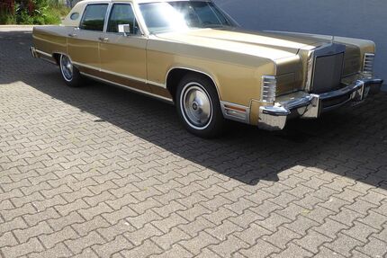 Lincoln Town Car 180.000 km 15.999 &euro; Waiblingen 71336