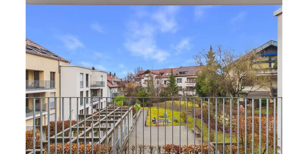 Etagenwohnung Fellbach - 3 Zimmer, 109 m&sup2;, 1.610&euro; | Angebot:25560372