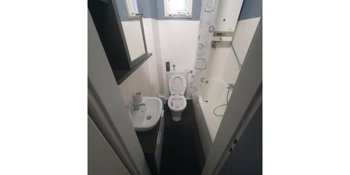 Etagenwohnung Stuttgart Stuttgart-Ost - 2 Zimmer, 80 m&sup2;, 1.200&euro; | Angebot:25860173