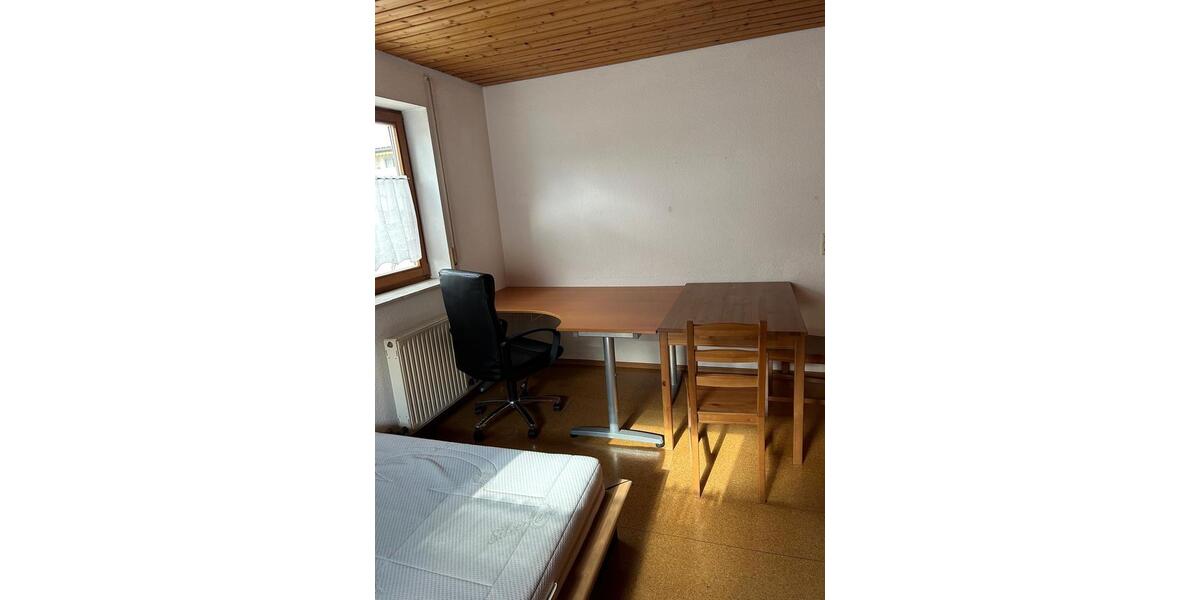 Erdgeschoßwohnung Großbottwar - 1 Zimmer, 30 m&sup2;, 390&euro; | Angebot:25953924