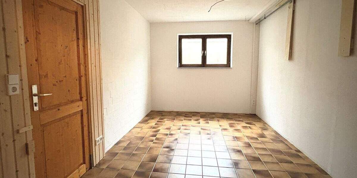 Etagenwohnung Stuttgart Zuffenhausen - 4 Zimmer, 98 m&sup2;, 450.000&euro; | Angebot:25662729