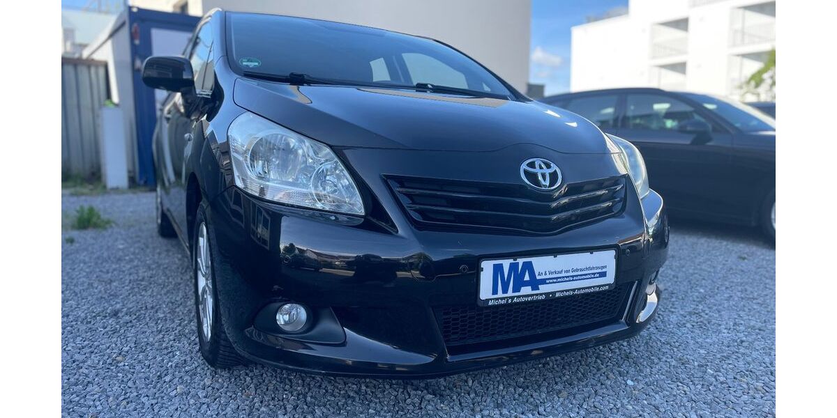 Toyota Verso 141.000 km 6.900 &euro; Markgroningen 71706
