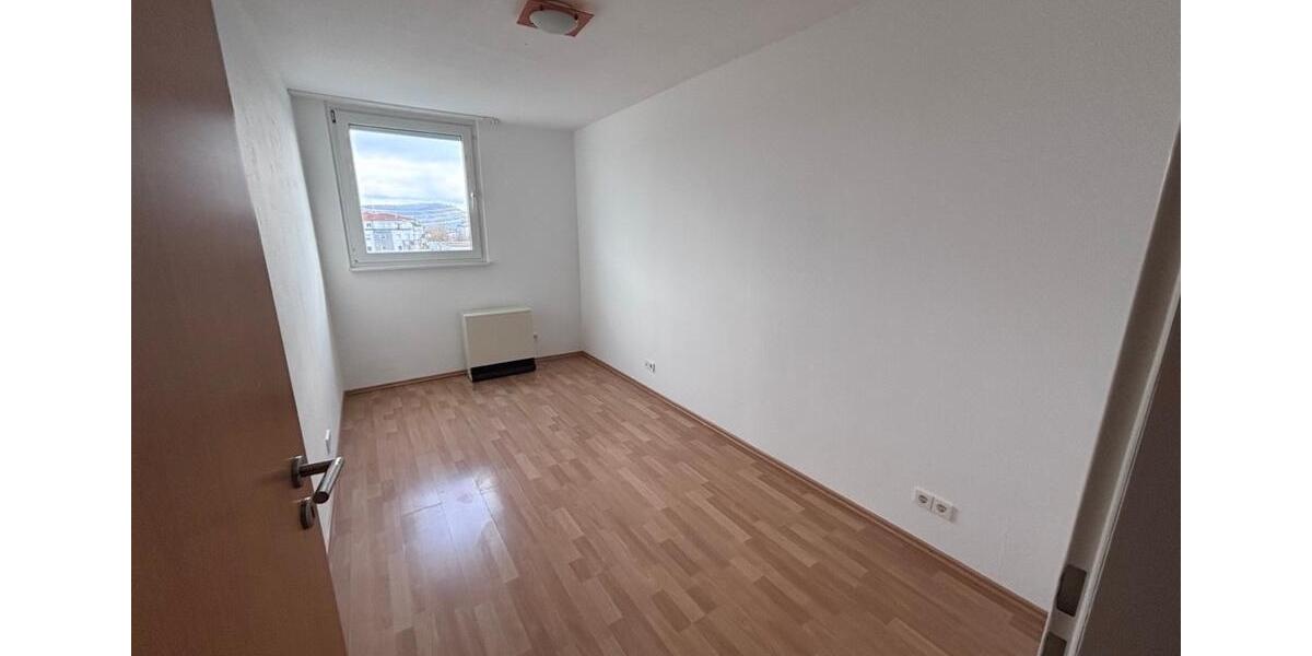 Etagenwohnung Waiblingen Bittenfeld - 4 Zimmer, 94 m&sup2;, 300.000&euro; | Angebot:25718017