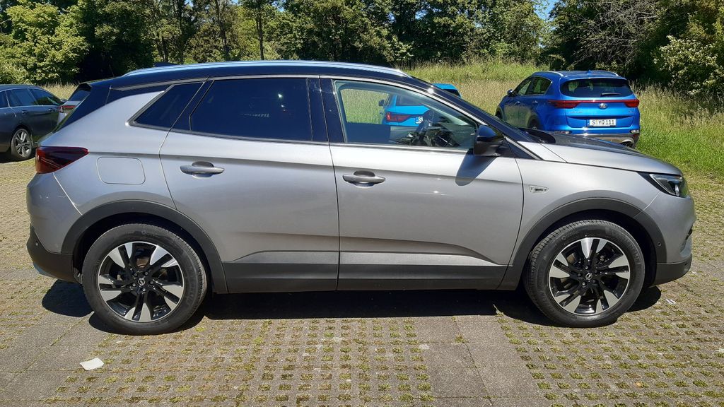 Opel Grandland (X) 64.500 km 19.099 &euro; Stuttgart 70437