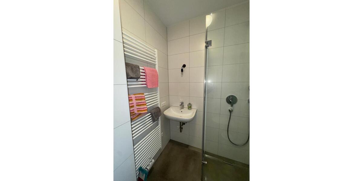 Etagenwohnung Stuttgart Bad Cannstatt - 3 Zimmer, 73 m&sup2;, 1.270&euro; | Angebot:25721143