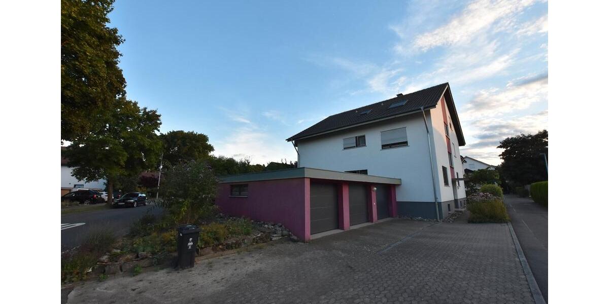 Dachgeschoßwohnung Hattenhofen - 4 Zimmer, 85 m&sup2;, 1.295&euro; | Angebot:25978990