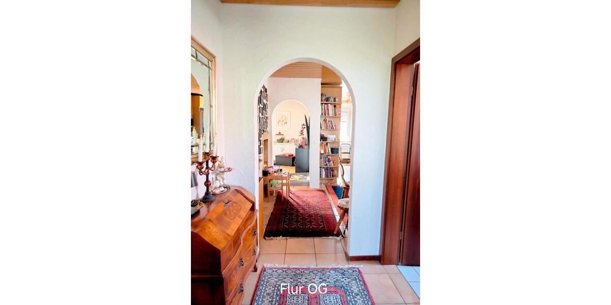 Mehrfamilienhaus, Wohnhaus Esslingen am Neckar Hegensberg - 11 Zimmer, 246 m&sup2;, 699.000&euro; | Angebot:27088353
