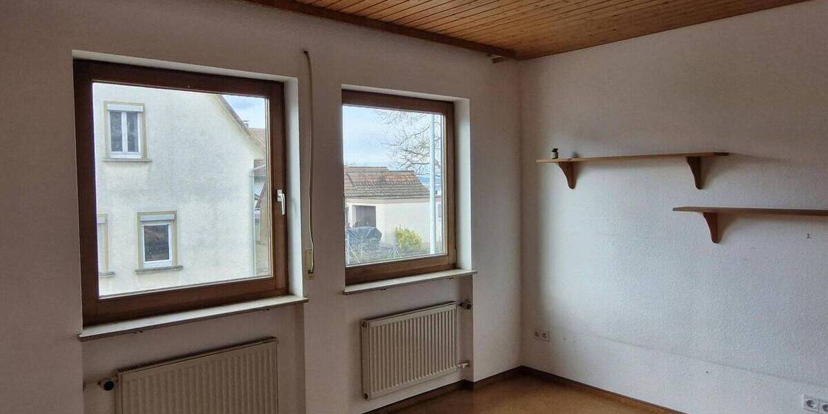 Einfamilienhaus Nürtingen Raidwangen - 9 Zimmer, 213 m&sup2;, 649.000&euro; | Angebot:25707777