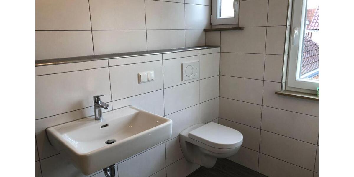 Reihenhaus Nürtingen - 5 Zimmer, 110 m&sup2;, 1.650&euro; | Angebot:25755130