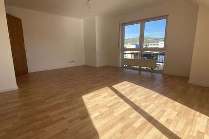 Wohnung Stuttgart Luginsland - 3 Zimmer, 75 m&sup2;, 255.000&euro; | Angebot:25637805