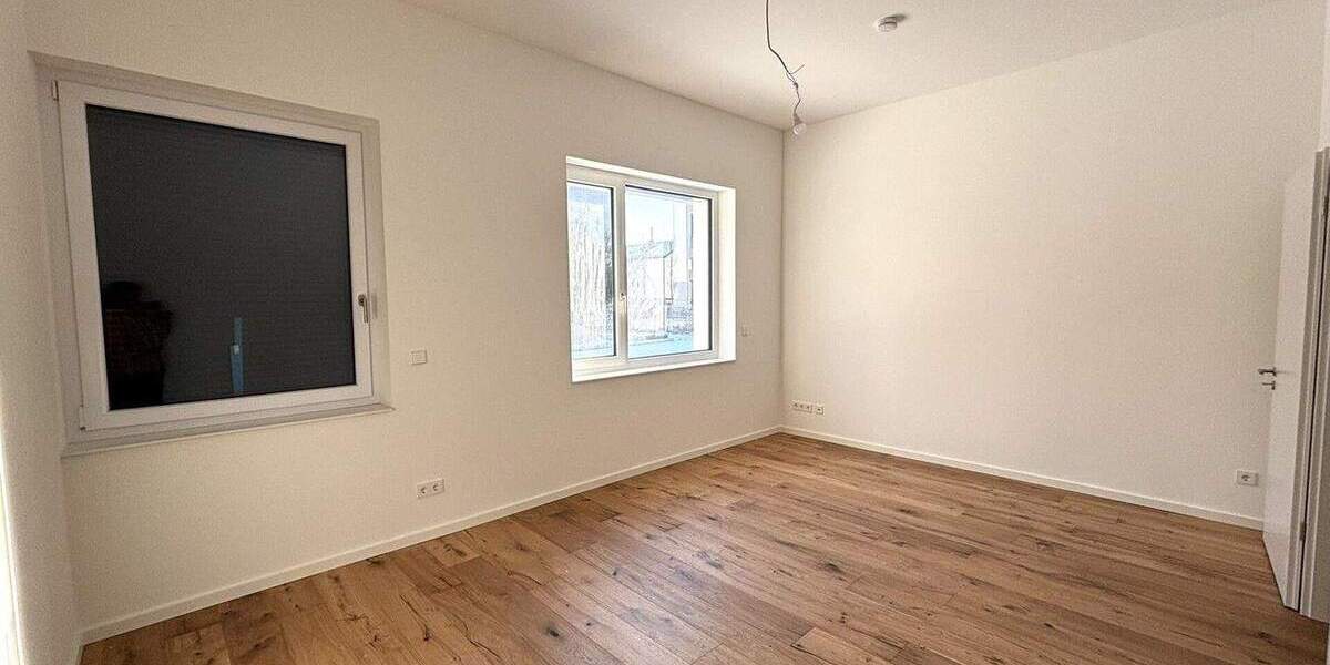 Etagenwohnung Sindelfingen Mitte - 2 Zimmer, 89 m&sup2;, 1.280&euro; | Angebot:25704091