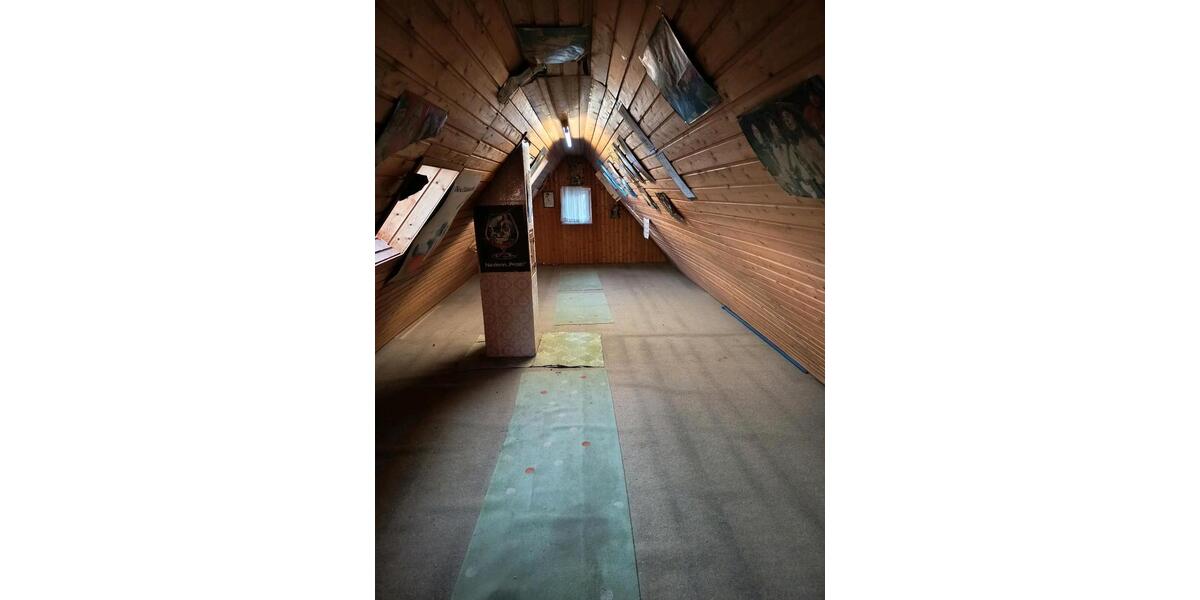 Dachgeschoßwohnung Lauffen am Neckar - 3.5 Zimmer, 80 m&sup2;, 850&euro; | Angebot:25540129