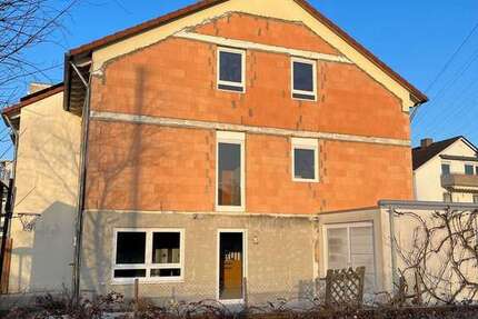 Haus Kirchheim - 6.5 Zimmer, 150 m&sup2;, 2.000&euro; | Angebot:25611718