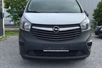 Opel Vivaro 182.750 km 10.999 &euro; Sindelfingen 71069