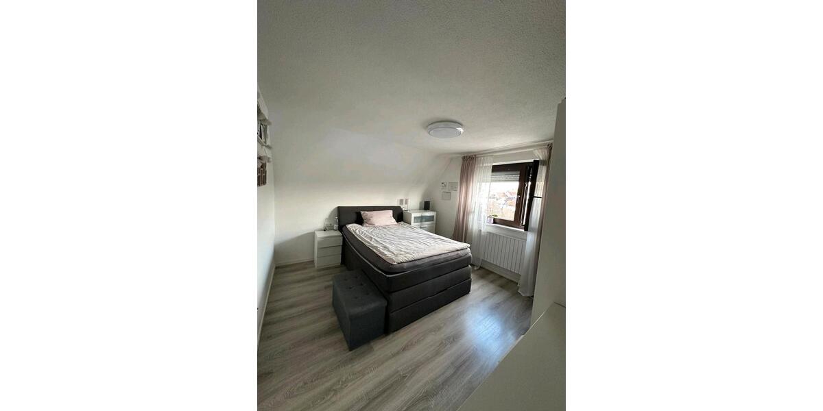 Dachgeschoßwohnung Schwieberdingen - 3 Zimmer, 67 m&sup2;, 250.000&euro; | Angebot:25874182