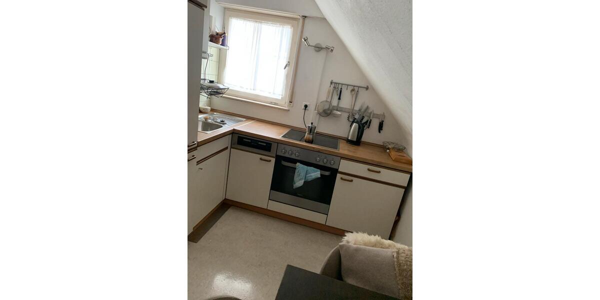 Dachgeschoßwohnung Stuttgart Vaihingen - 1.5 Zimmer, 32 m&sup2;, 850&euro; | Angebot:25944585